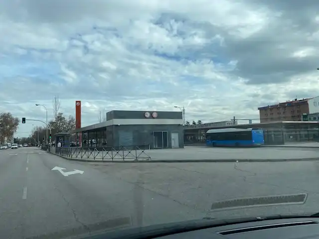 Vista exterior de Local en venta en Madrid