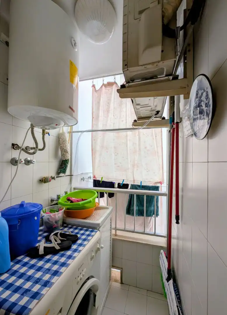 Balcony of Flat for sale in Loja  with Air Conditioner, Heating and Storage room