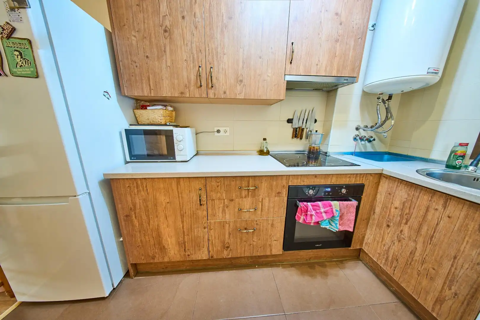 Kitchen of Flat for sale in Güéjar Sierra  with Air Conditioner and Community pool