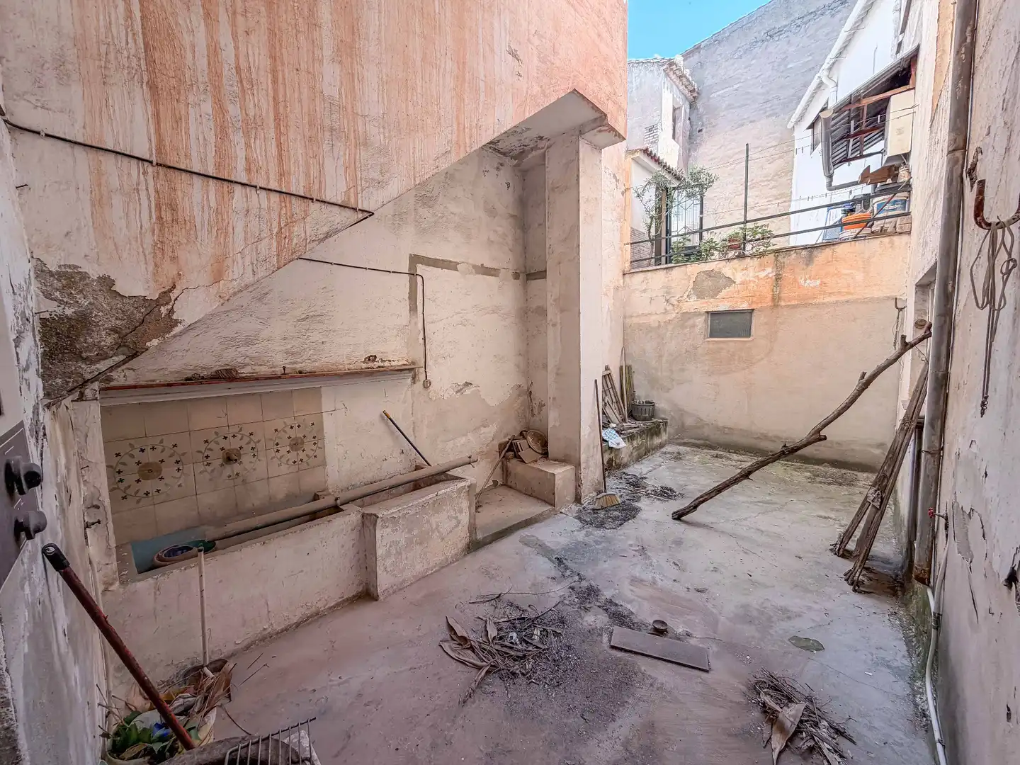 Country house zum Verkauf in Loja mit Balkon
