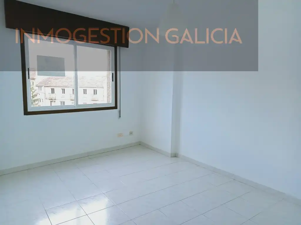 Edificio en venta en Plaza Campo Da Feira, Cerceda