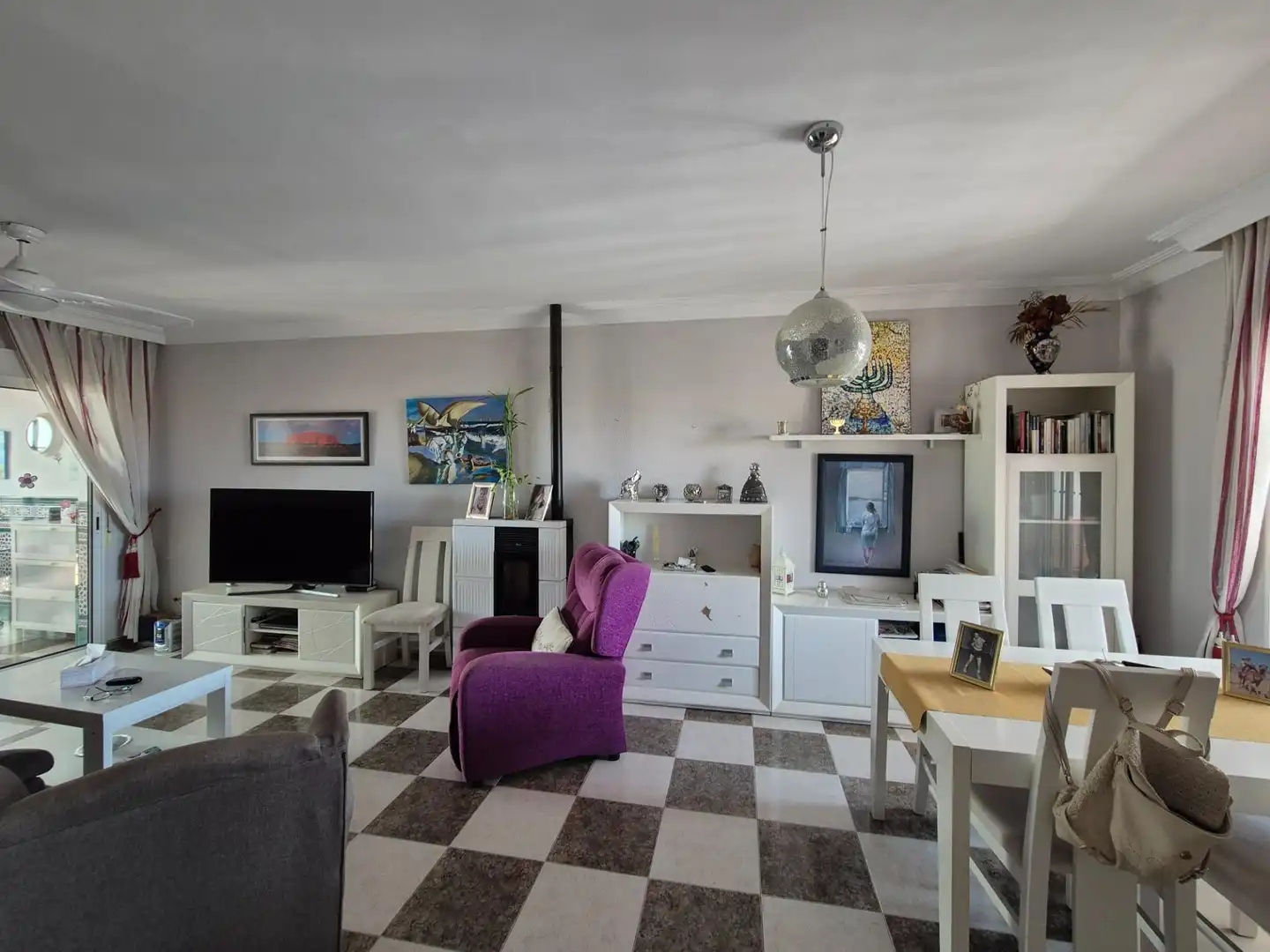 Sala de estar de Casa adosada en venta en Almuñécar con Terraza, Balcón y Piscina comunitaria