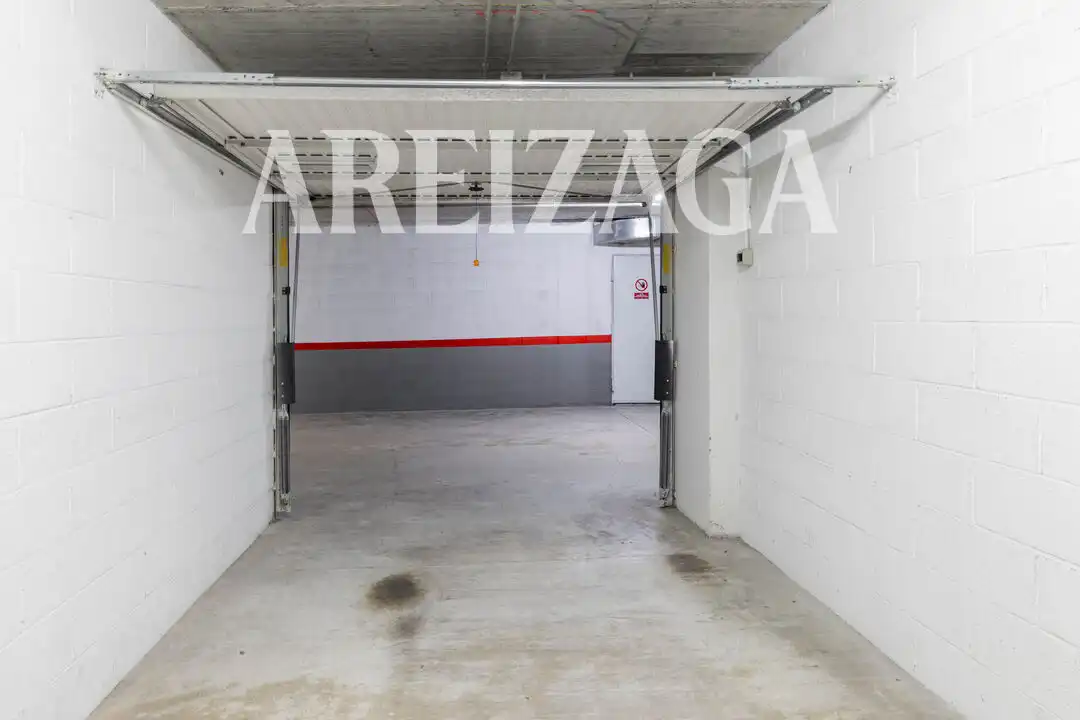 Parking de Piso en venta en Donostia - San Sebastián  con Aire acondicionado, Calefacción y Terraza