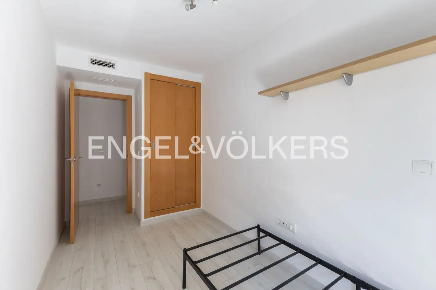 Habitación de Piso en venta en Valencia con Aire acondicionado, Calefacción y Amueblado