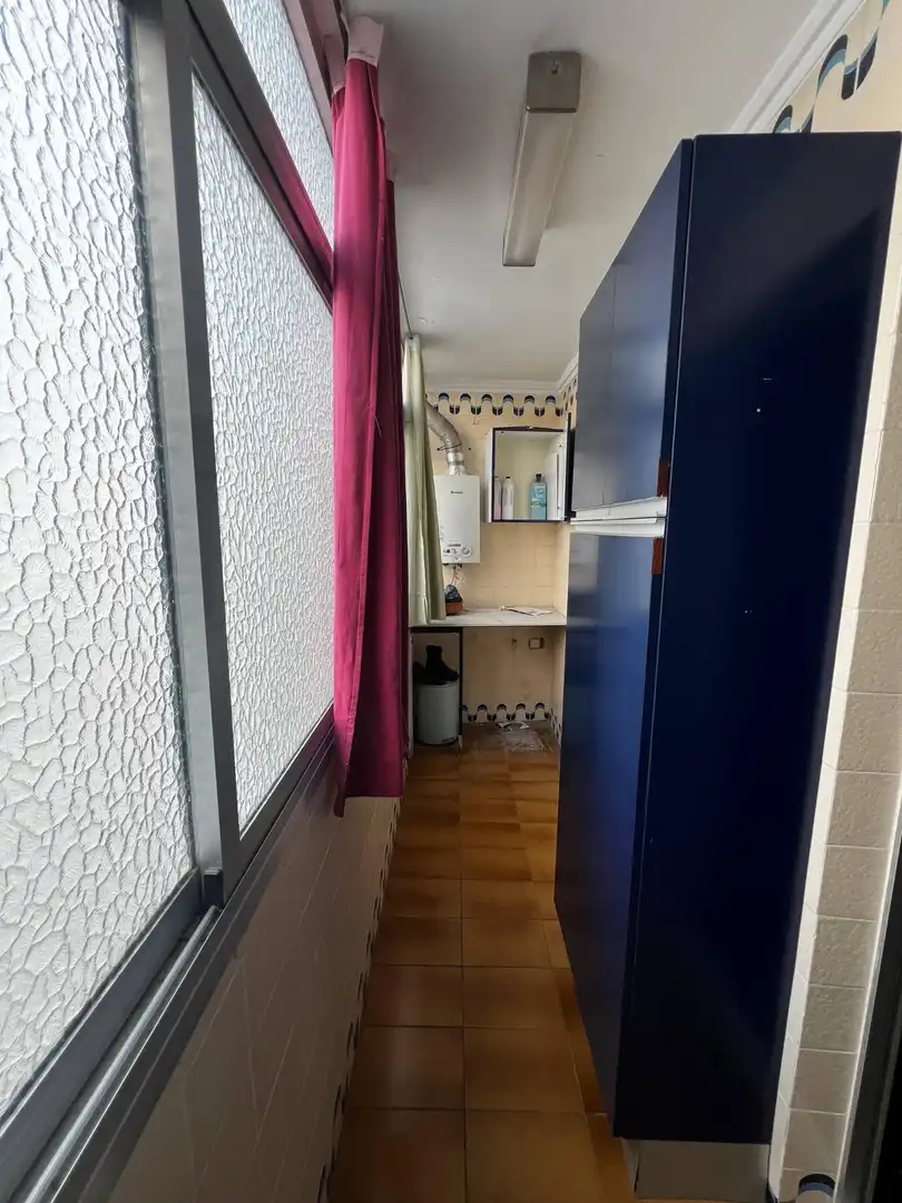 Habitación de Piso en venta en Valencia con Balcón