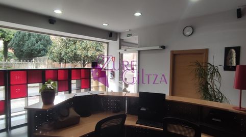 Local comercial reformado en Durango, 100 m, 5 estancias, amueblado y con cocina individual. Ideal para tu negocio!