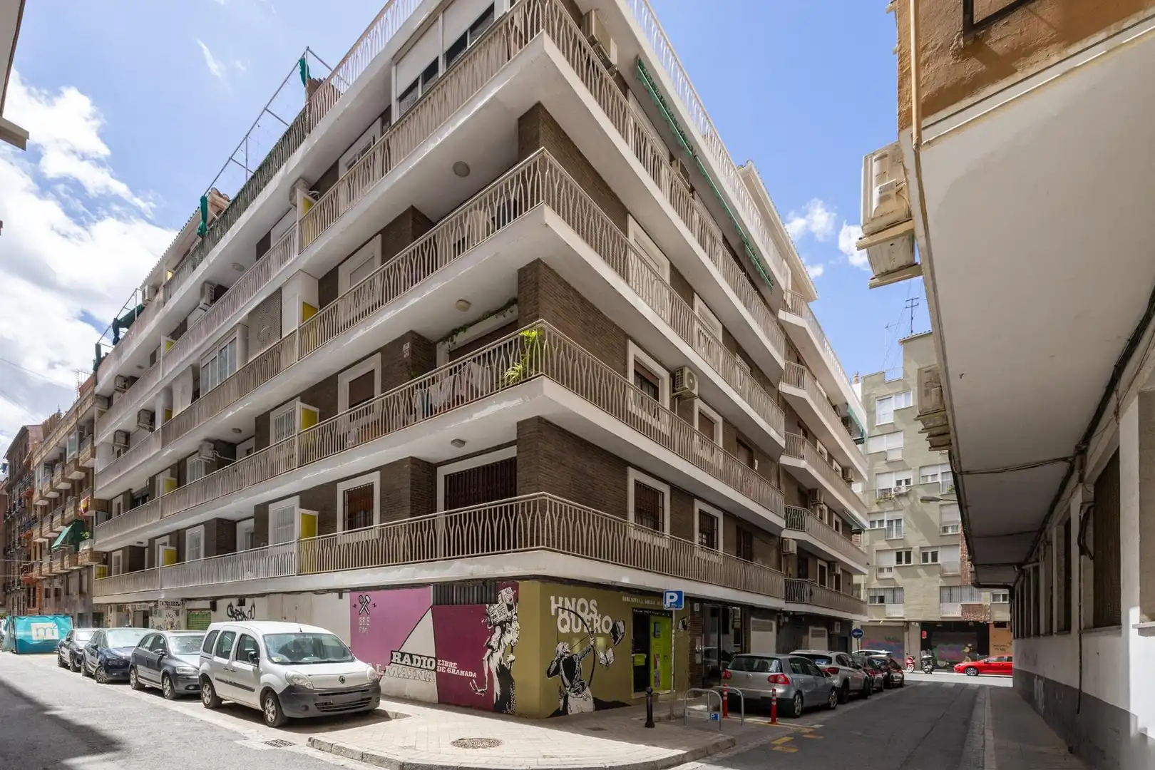 Vista exterior de Pis en venda en Granada amb Aire condicionat, Calefacció i Terrassa