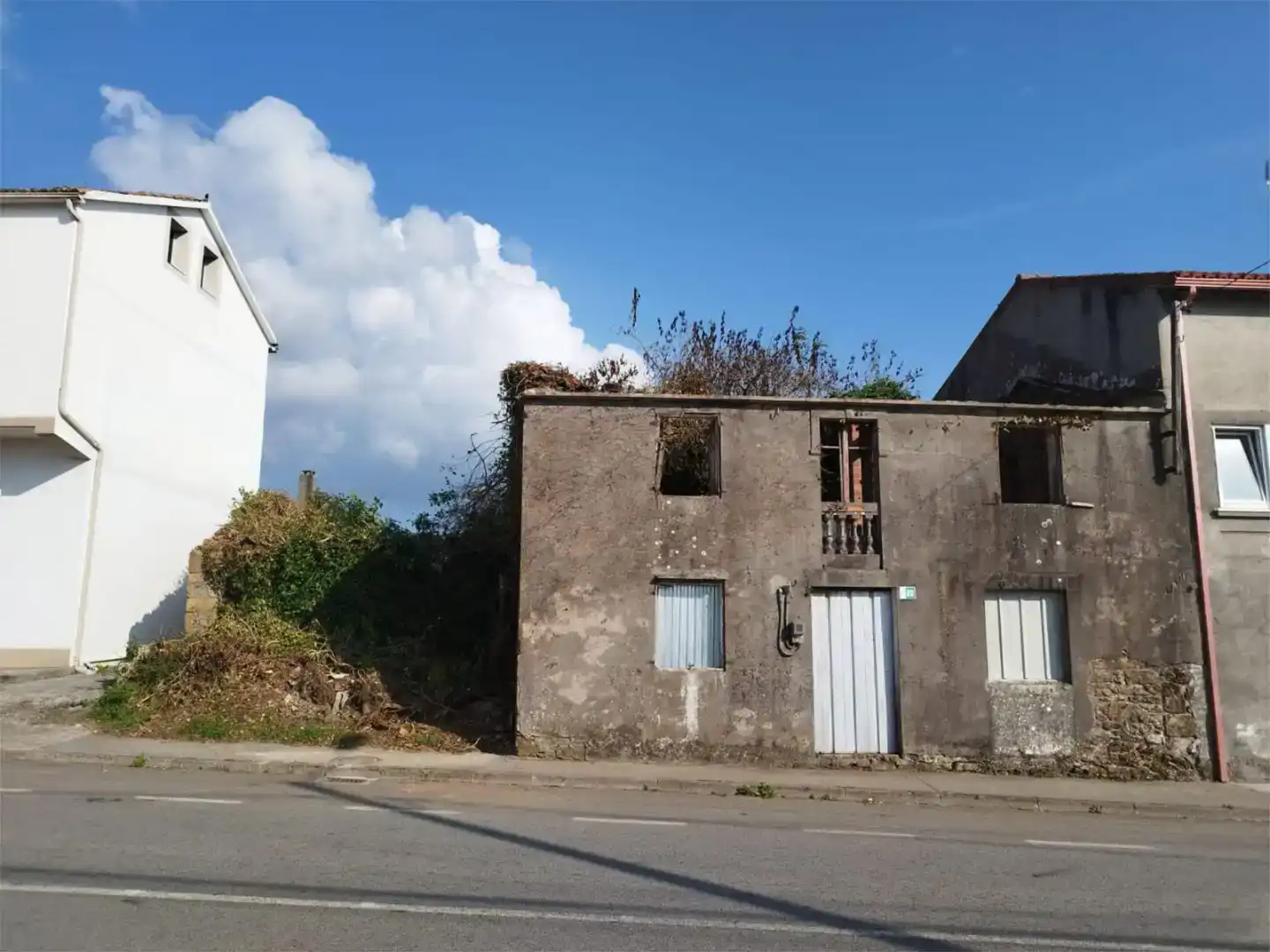 Vista exterior de Casa o xalet en venda en Carballo, A Coruña