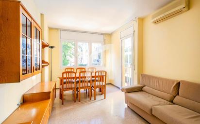 Exterior view of Flat for sale in  Barcelona Capital  with Air Conditioner, Terrace and Balcony