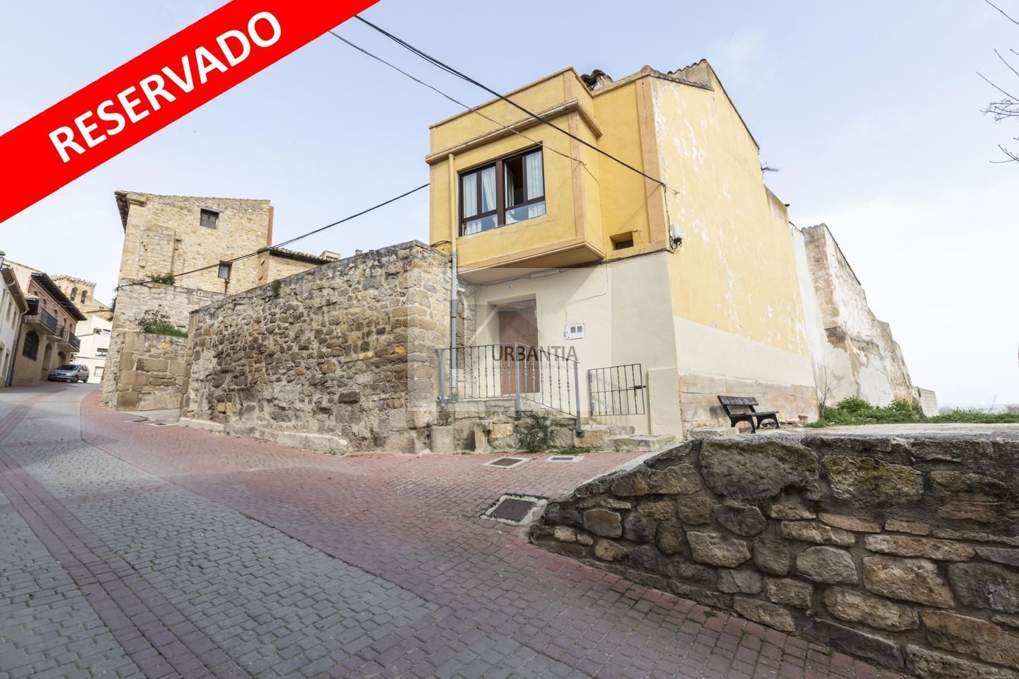 Vista exterior de Casa o xalet en venda en Miranda de Arga amb Aire condicionat, Calefacció i Jardí privat