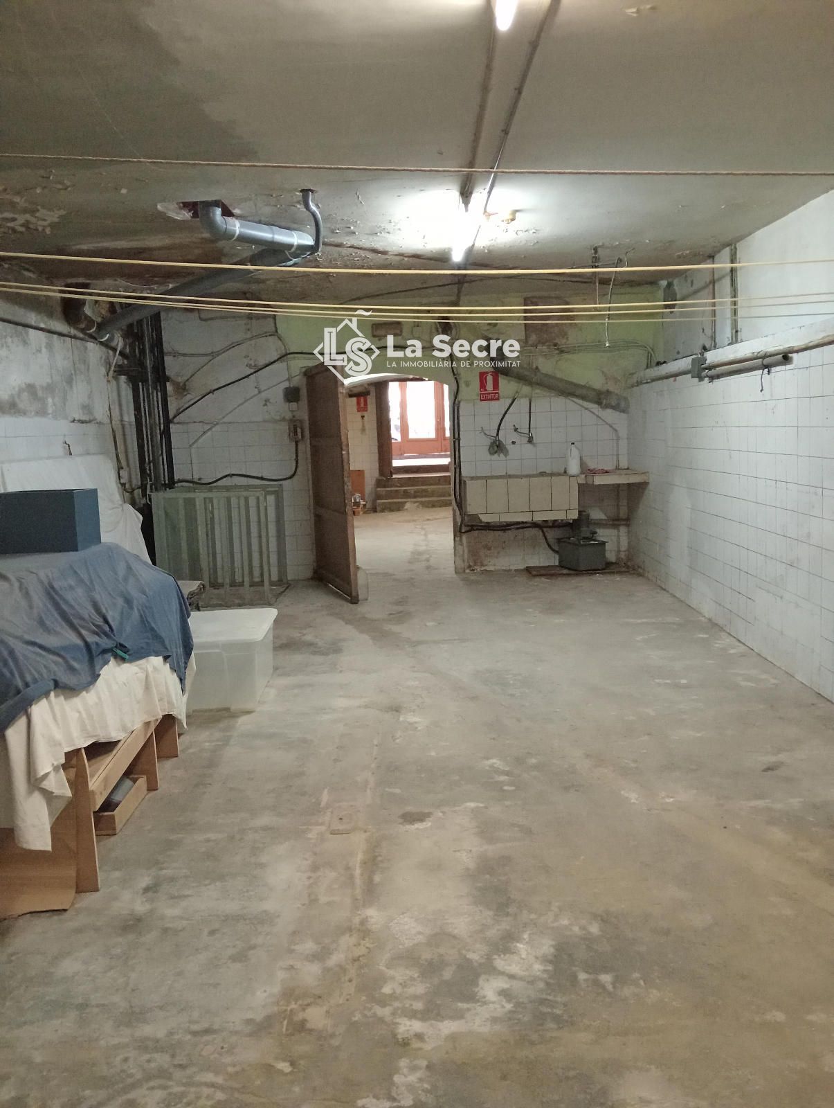 Box room to rent in Martorell