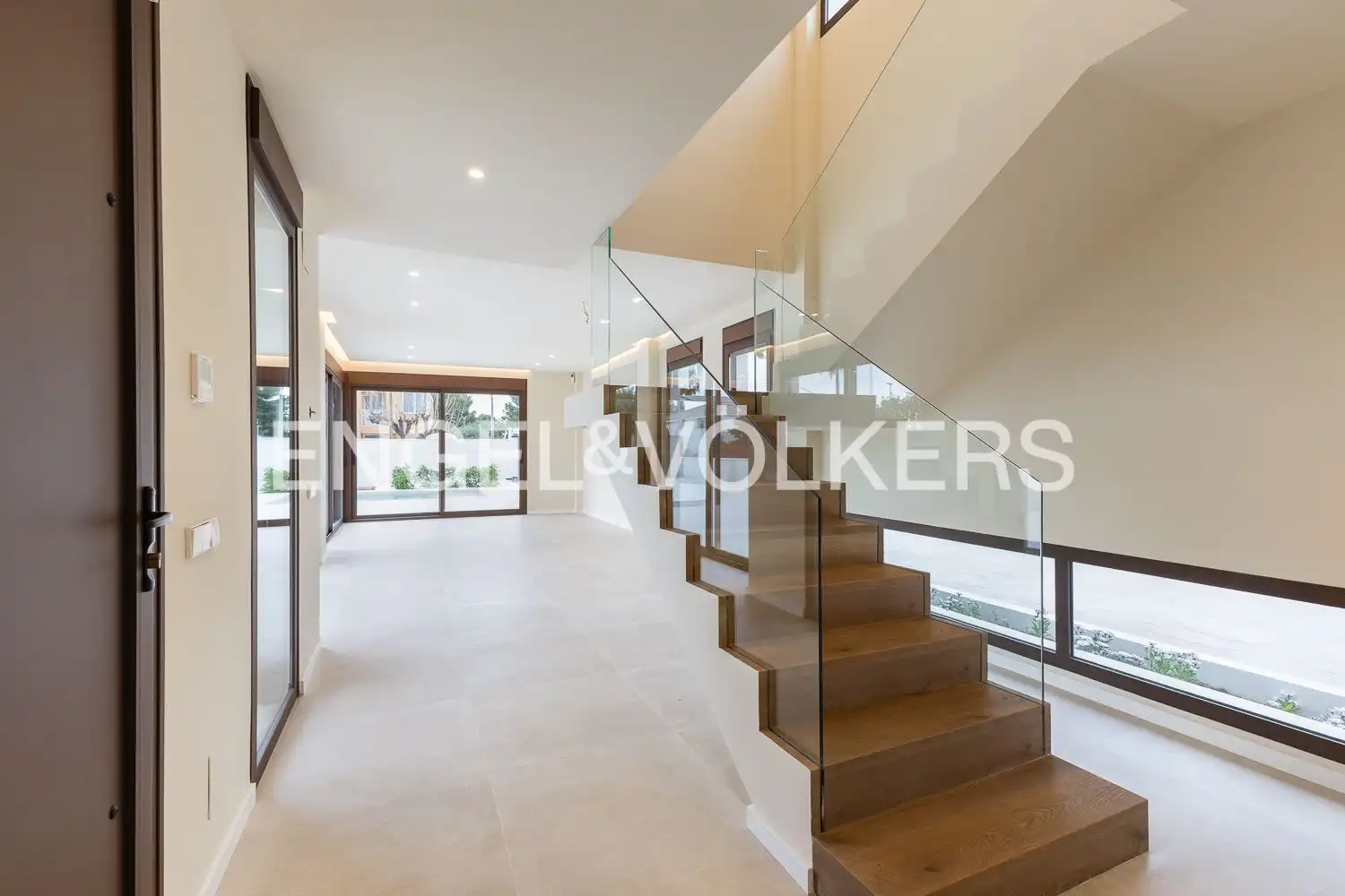Houses for sale in L'Eliana  with Air Conditioner, Heating and Private garden