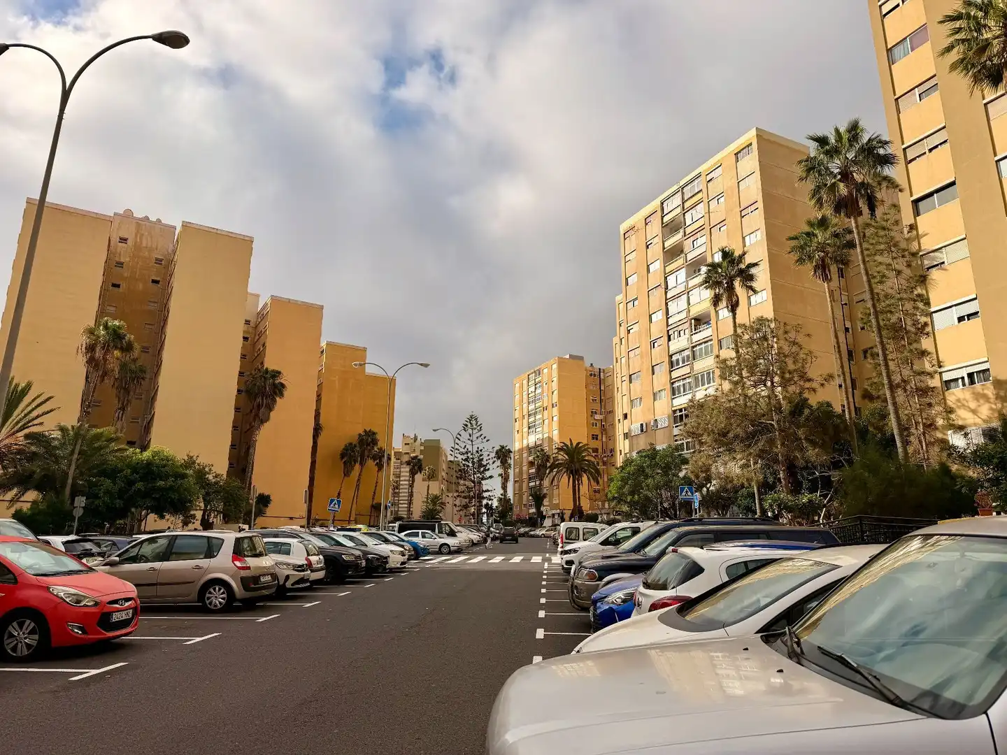 Vista exterior de Pis en venda en Las Palmas de Gran Canaria amb Calefacció i Moblat