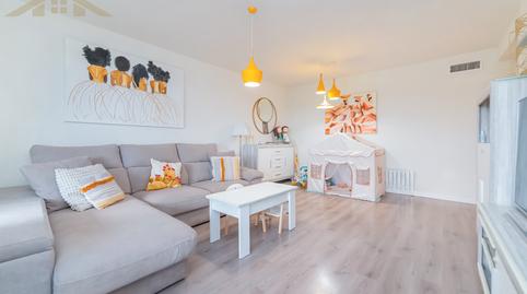 Photo 2 of Flat for sale in Calle Magallanes, Las Vegas - El Pozanco - Adelfillas, Madrid