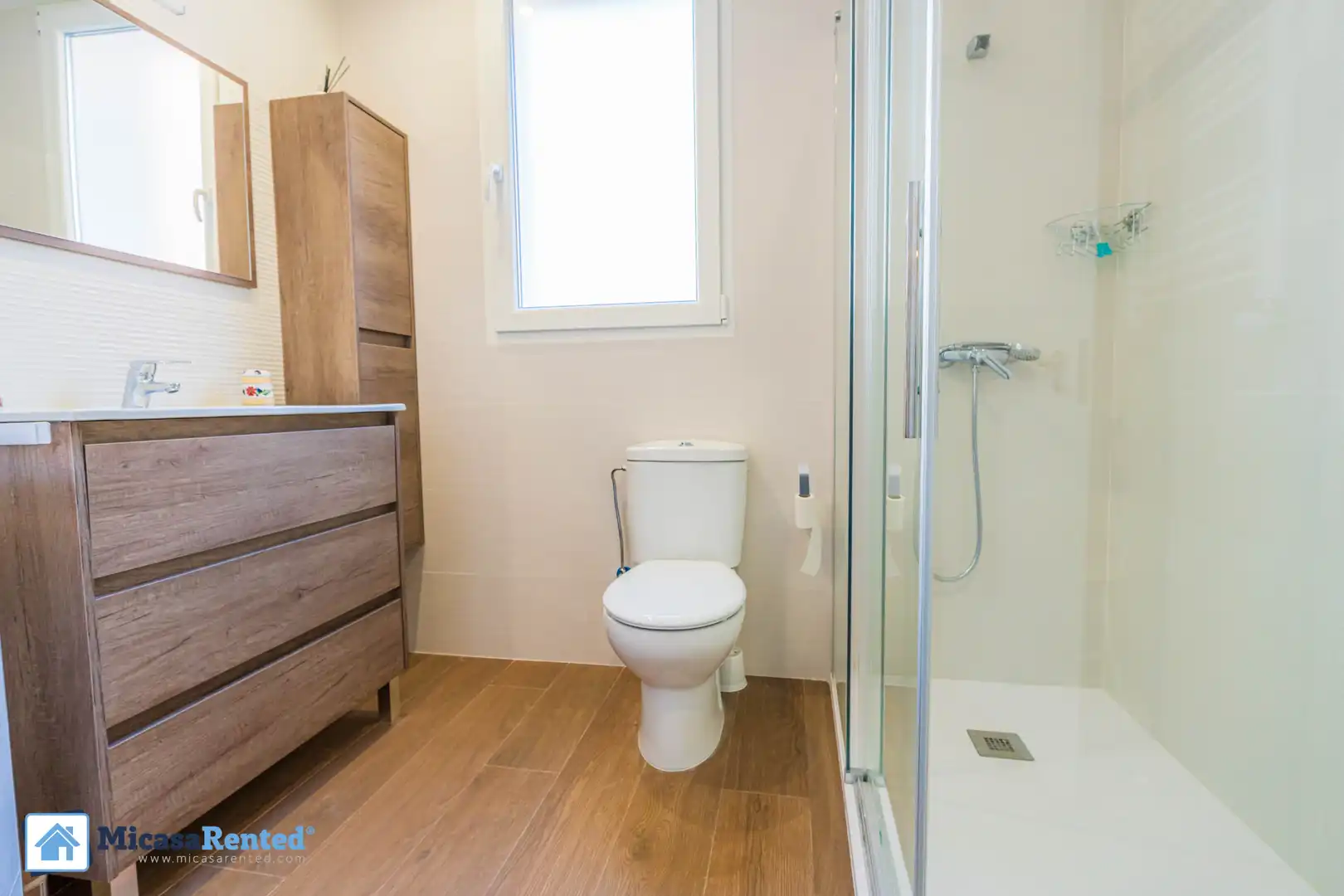 Baño de Piso en venta en Santander con Calefacción, Parquet y Terraza
