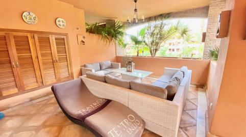 Foto 5 de Apartamento de alquiler en Bahía de Marbella, Málaga