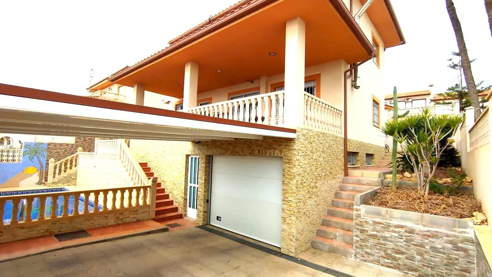 Detached house with pool for sale in San Juan de los Terreros