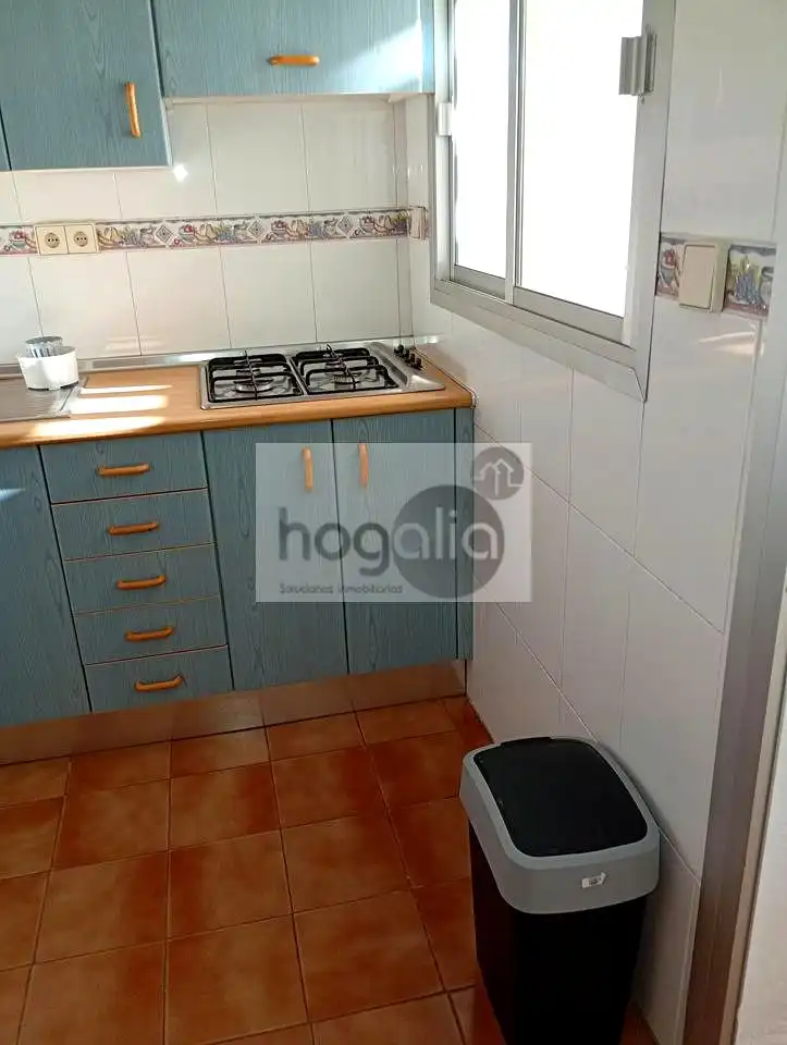 Cocina de Piso de alquiler en Sevilla con Terraza y Amueblado