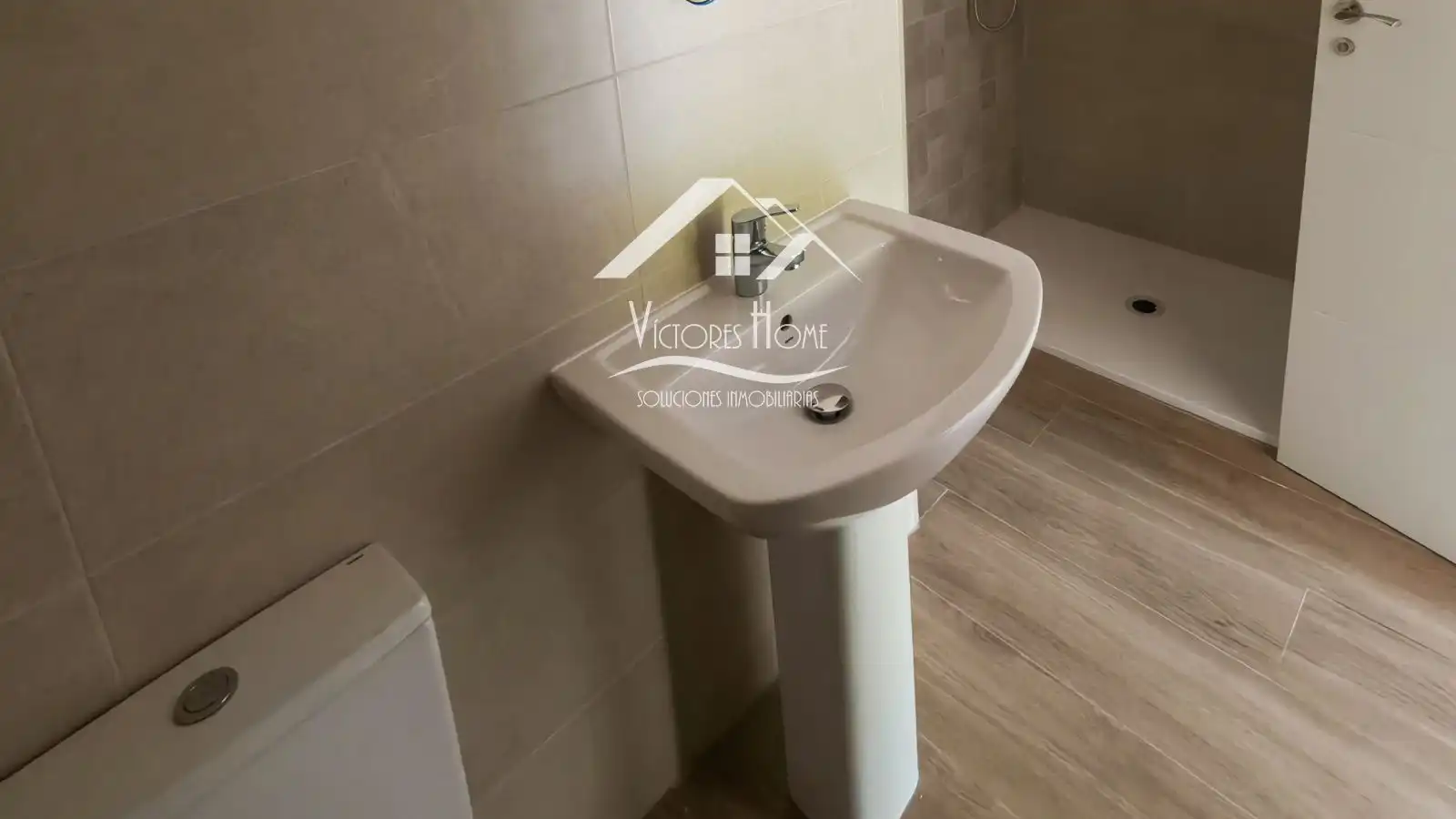 Badezimmer von Wohnung zur Miete in Alcorcón mit Klimaanlage, Heizung und Schwimmbad