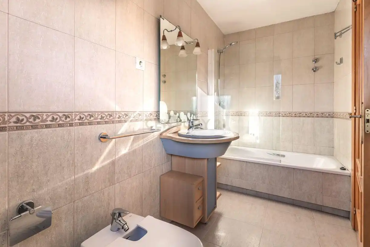 Bathroom of Flat for sale in Sant Celoni  with Air Conditioner and Storage room