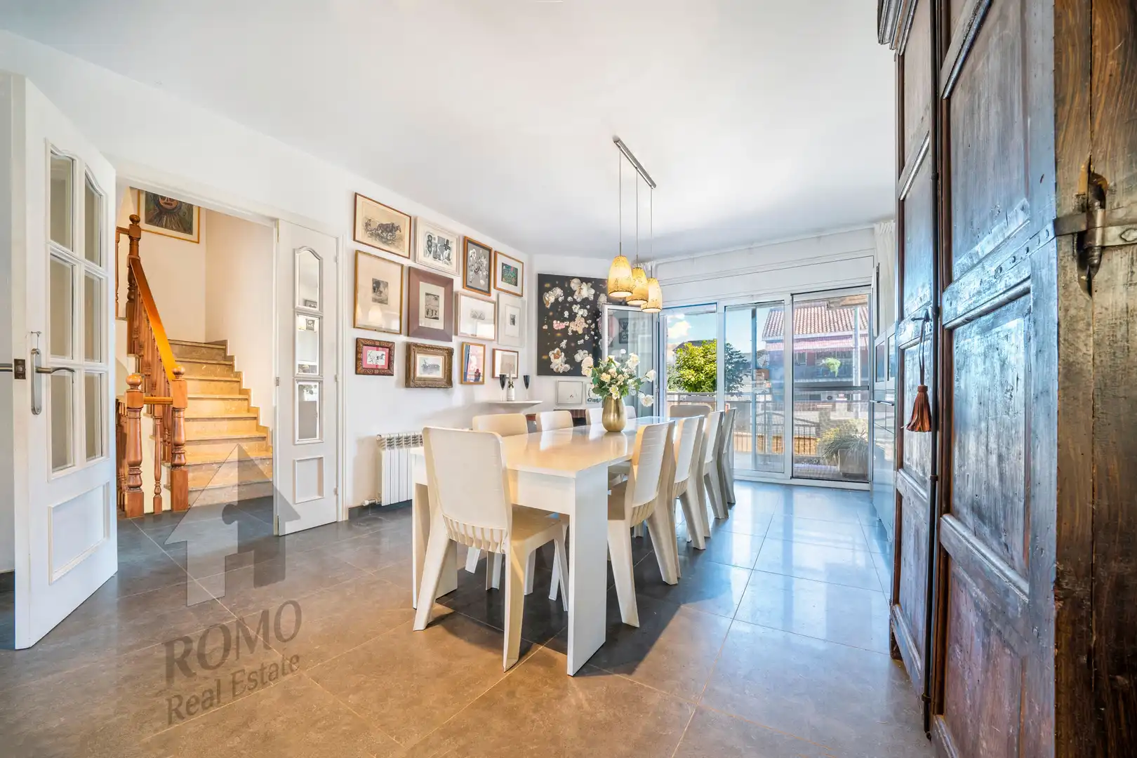 Comedor de Casa o chalet en venta en Santa Perpètua de Mogoda con Aire acondicionado, Calefacción y Jardín privado