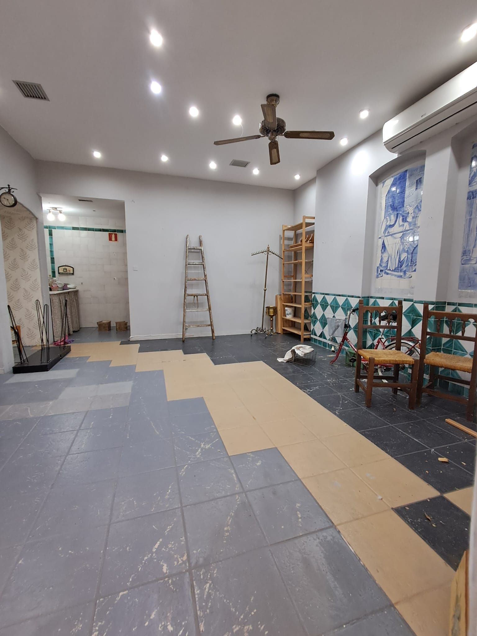 Premises for rent in  Zaragoza Capital  with Air Conditioner