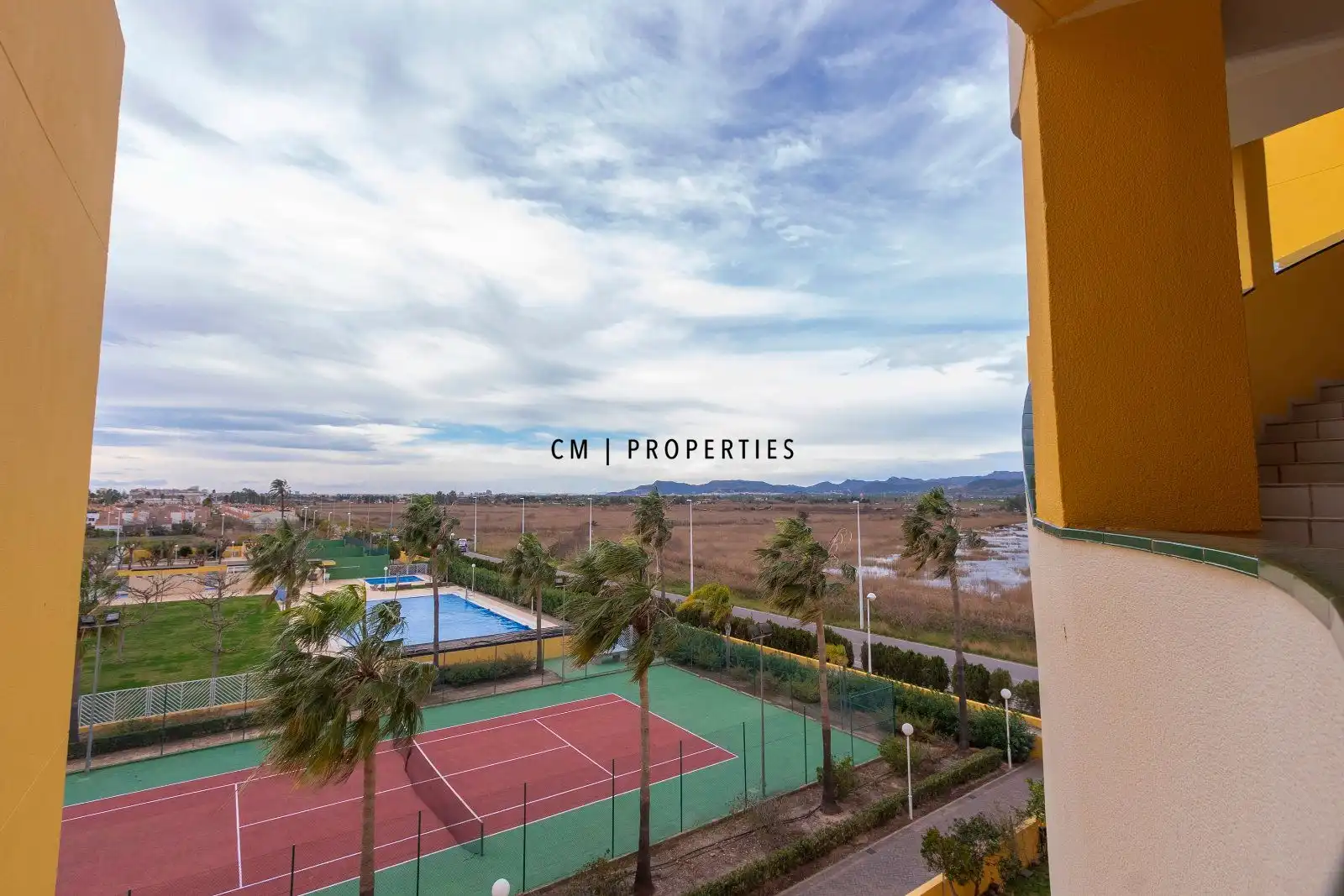 Attic for rent in Salines, de Les, Corinto - Almarda