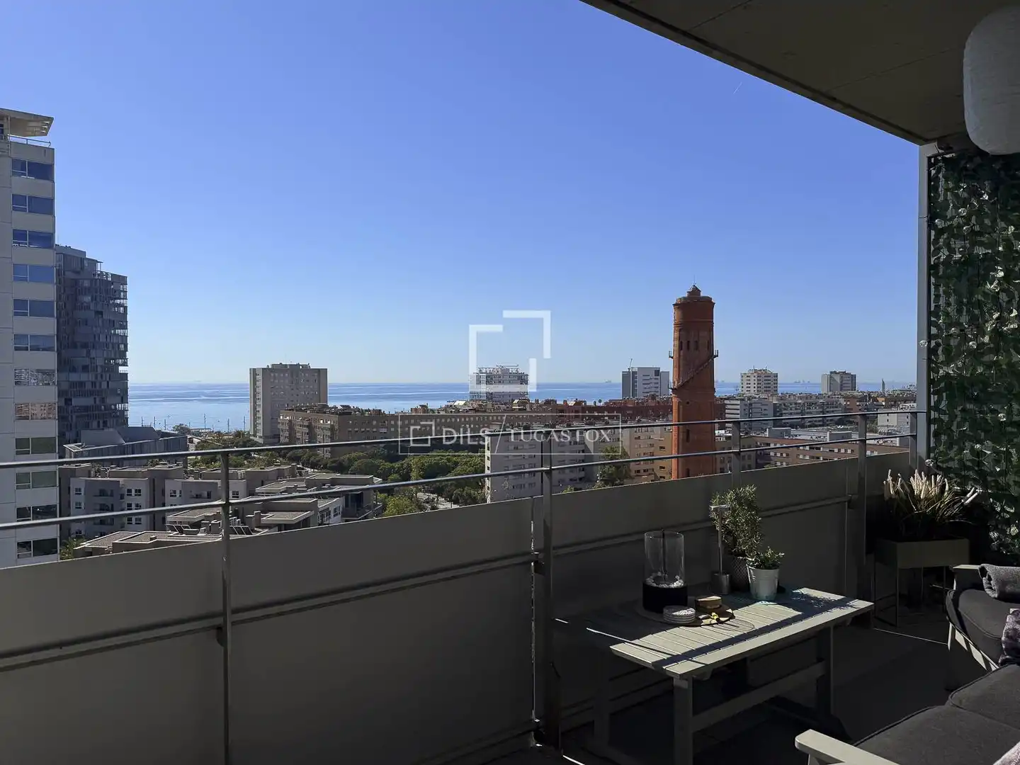Terrasse von Wohnung zum Verkauf in Barcelona mit Klimaanlage und Balkon