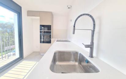 Küche von Wohnung zum verkauf in Hostalric mit Klimaanlage, Heizung und Balkon