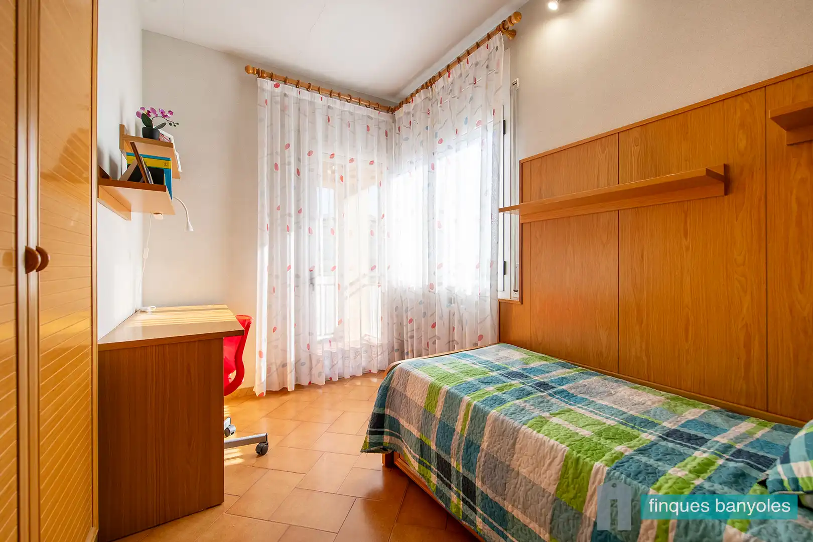 Bedroom of Houses for sale in Banyoles  with Air Conditioner, Heating and Private garden