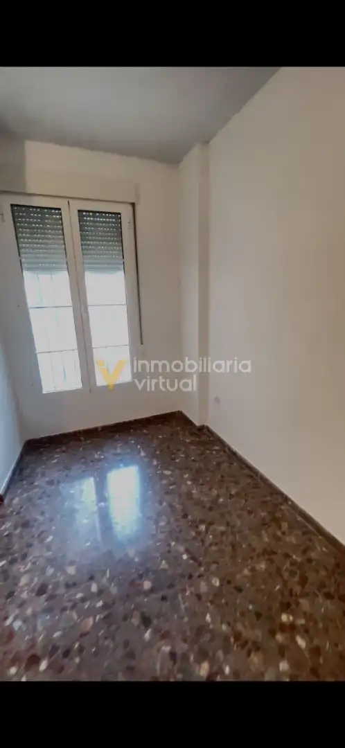 Flat with lift for sale in Calle Paseo de Rojas 15, imagen 3