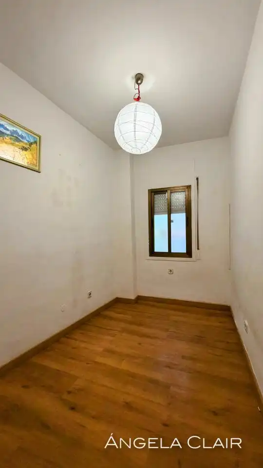 Bedroom of Flat for sale in Barcelona  with Air Conditioner, Heating and Parquet flooring