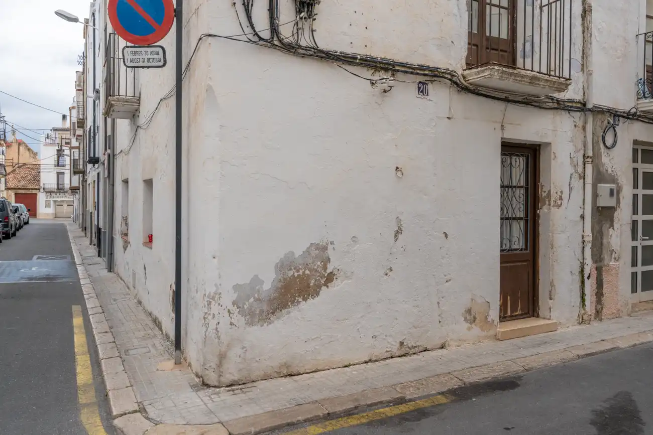 Vista exterior de Casa o xalet en venda en La Sénia amb Terrassa, Moblat i Balcó