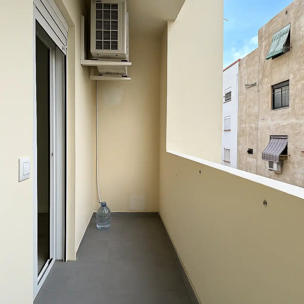 Appartamento con terrazza in vendita a Carrer Font, imagen 3