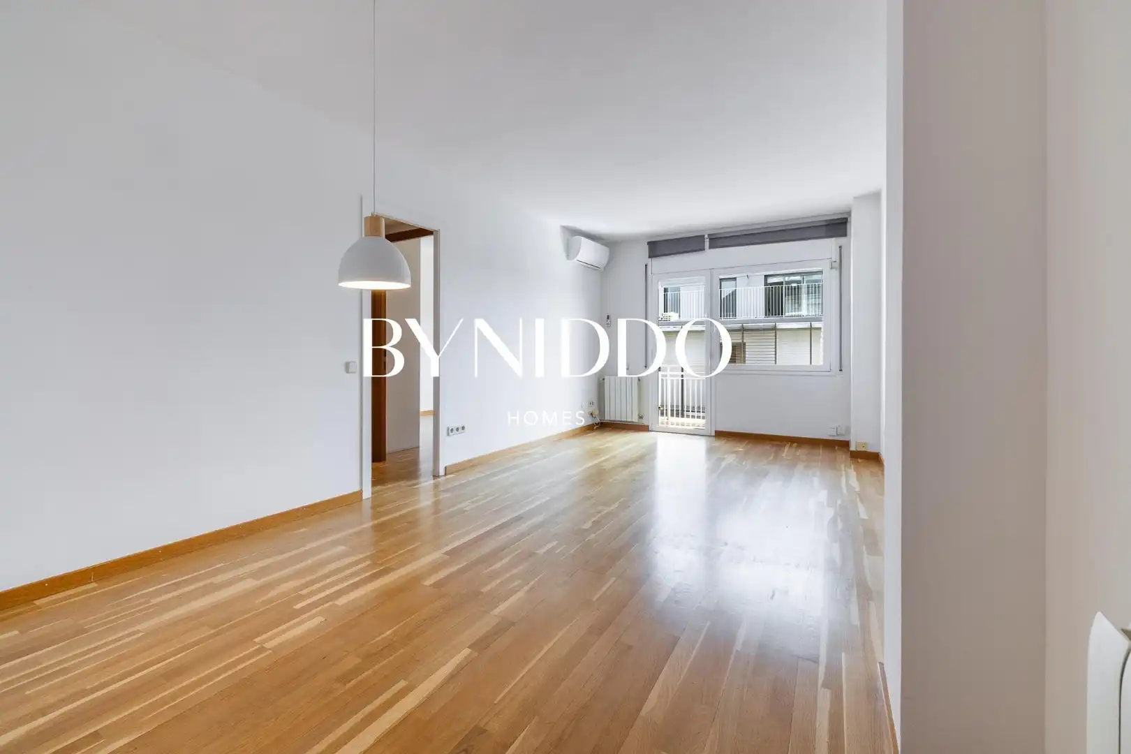 Exterior view of Flat for sale in Sant Cugat del Vallès  with Air Conditioner, Heating and Parquet flooring