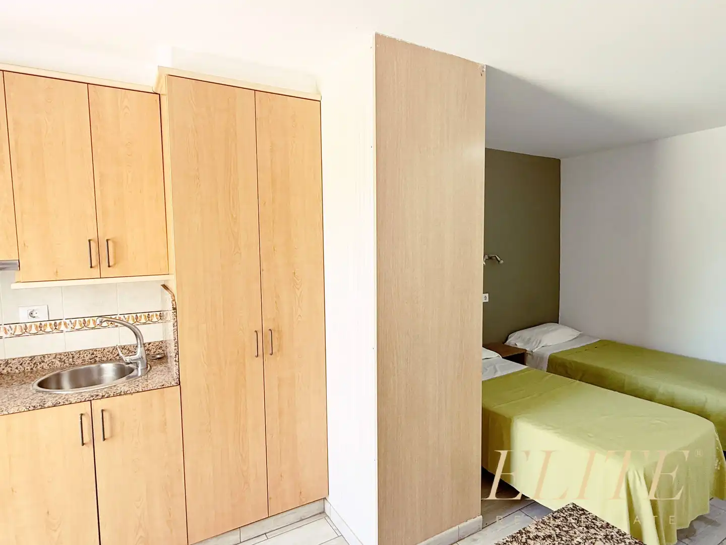 Habitación de Estudio en venta en San Bartolomé de Tirajana con Jardín privado, Terraza y Amueblado