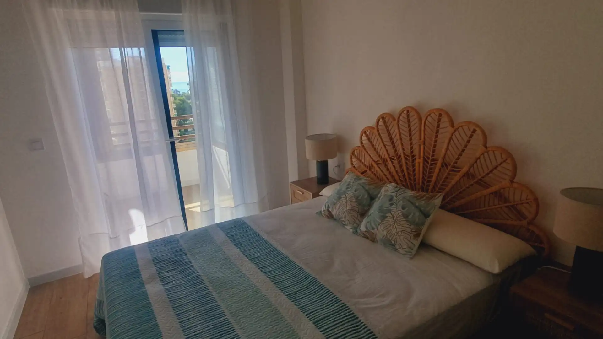 Habitación de Piso de alquiler en Alicante / Alacant con Aire acondicionado, Calefacción y Terraza