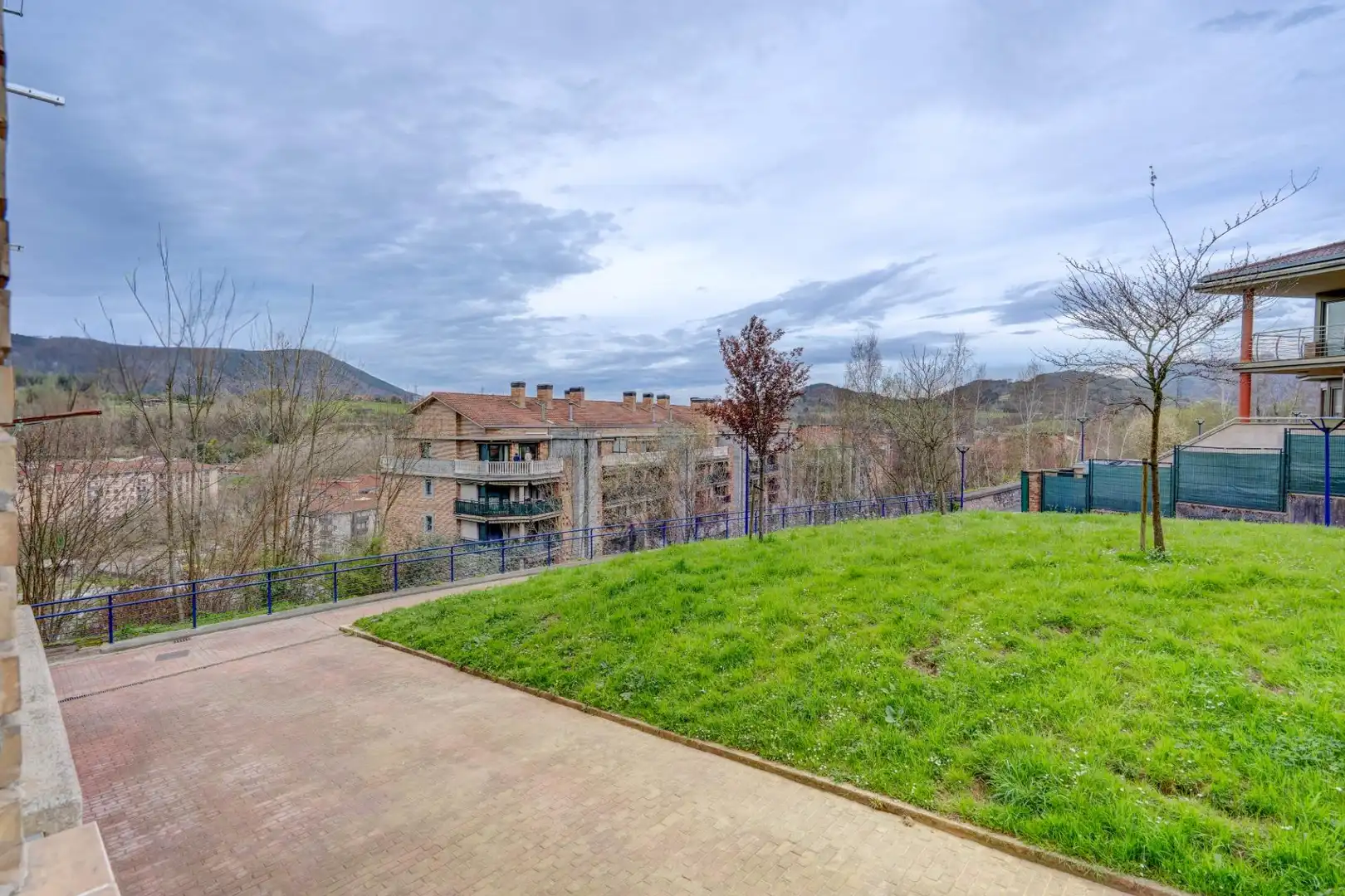 Flat with terrace for sale in Avenida Avenida Markola