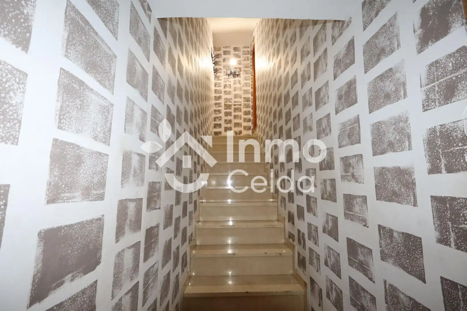 Casa adosada en venta en Chiva con Aire acondicionado, Calefacción y Jardín privado