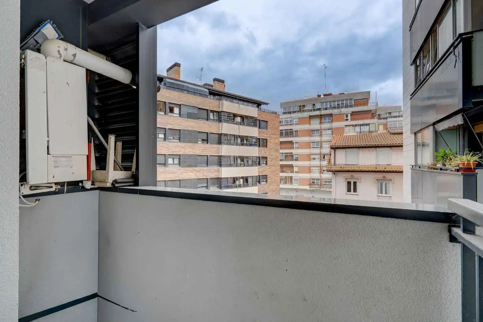 Terrassa de Pis en venda en Donostia - San Sebastián  amb Calefacció i Balcó