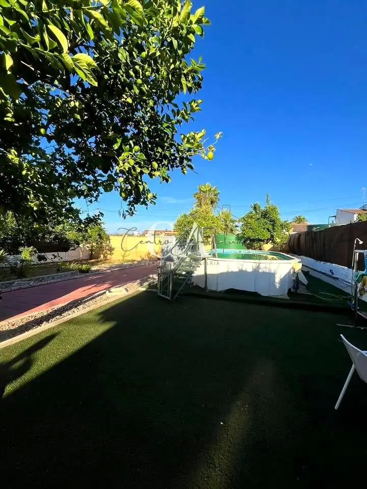 Casa en venta en Puente Genil, imagen 2