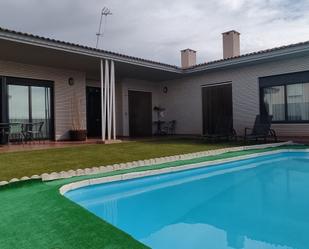 Swimming pool of House or chalet for sale in Arnedo  with Air Conditioner, Heating and Private garden