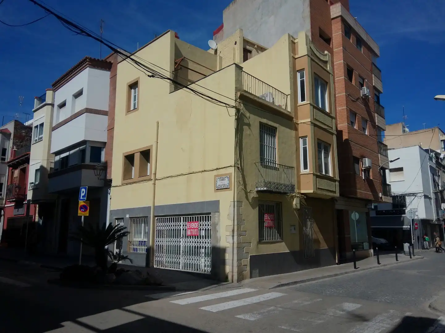 Mixt residencial en venda a Carrer d'Olivella