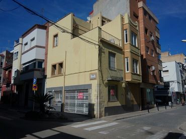 Mixt residencial en venda a Carrer d'Olivella
