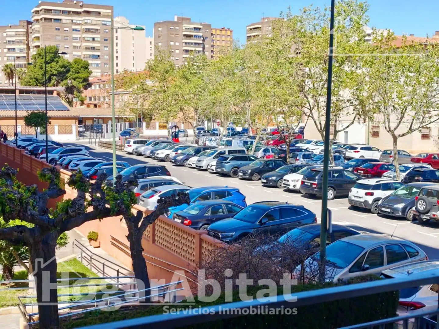 Aparcament de Pis en venda en Castellón de la Plana / Castelló de la Plana amb Jardí privat i Balcó