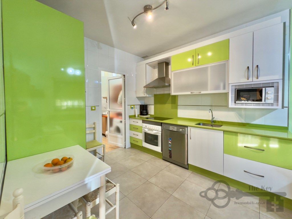 Cuina de Casa o xalet en venda en Cartagena amb Aire condicionat, Terrassa i Moblat