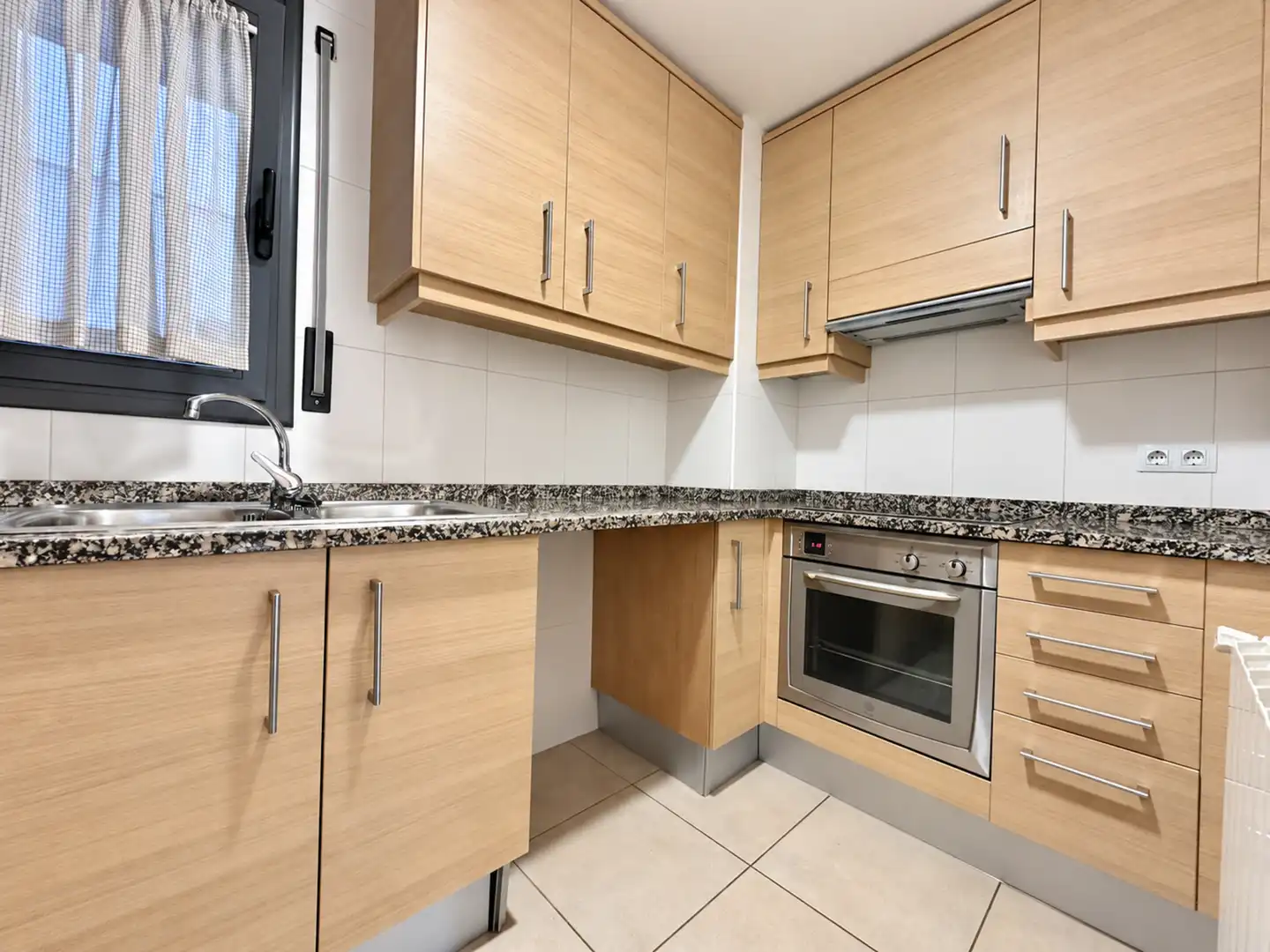 Kitchen of Flat for rent in Centre  