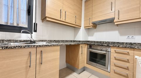 Photo 2 of Flat for rent in Centre, Vic