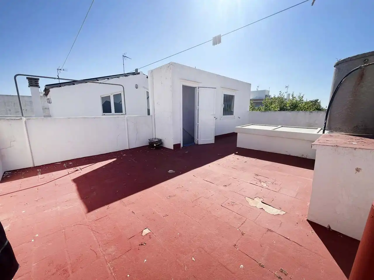 Vista exterior de Casa adosada en venda en Ciutadella de Menorca