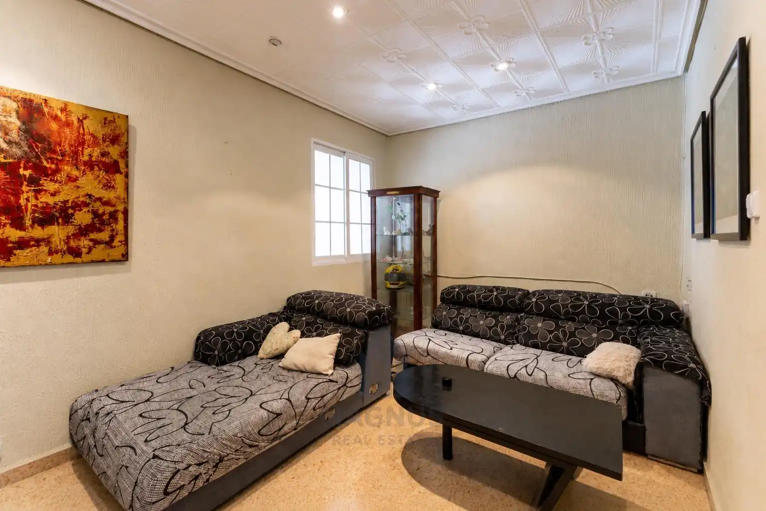 Wohnung zum Verkauf in Foios mit Klimaanlage, Abstellraum und Balkon